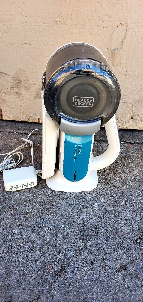 Black +Decker Vacuum
