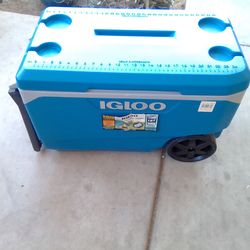 Igloo cooler 90 qt