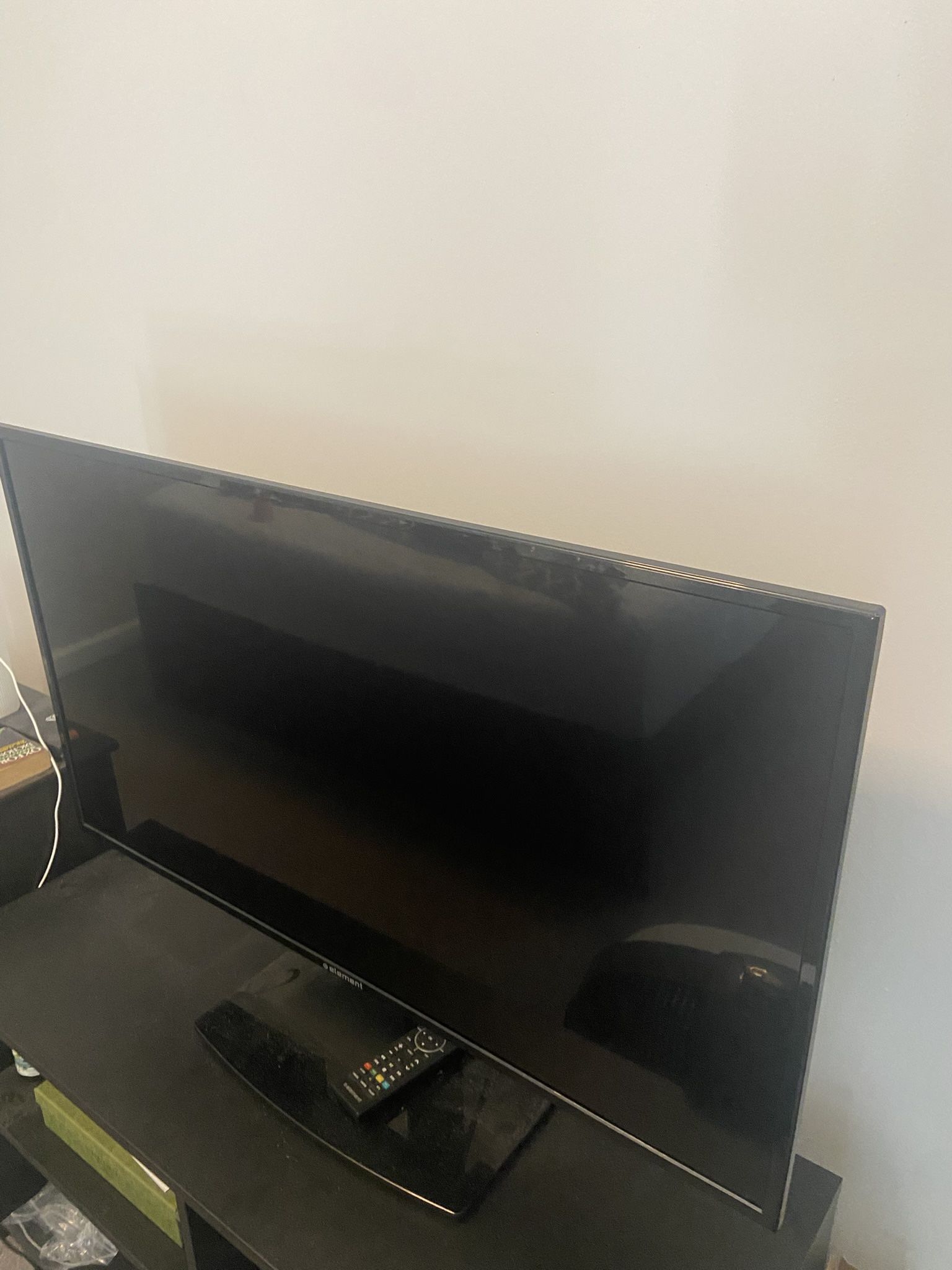 40 Inch Element Tv 