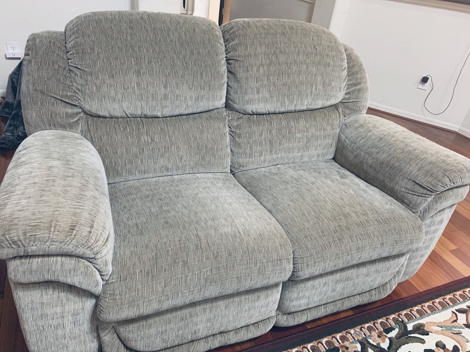 Lazyboy sofa set