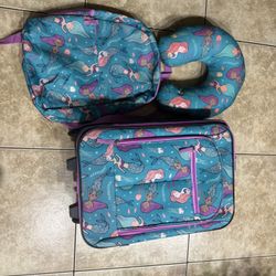 CRCKT 4-Piece Softside Kids Luggage Set, Includes 18" Carry-on Luggage, 12" Backpack, Plush Critter That Turns Into a Neck Roll Pillow, and a Matchin
