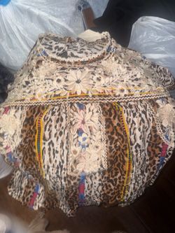 Lot: 5 bags of clothing Women’s/ Some men’s