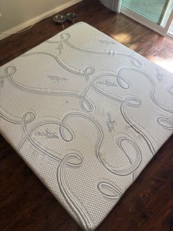 King Memory Foam Mattress