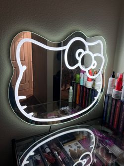 Hello Kitty Mirror