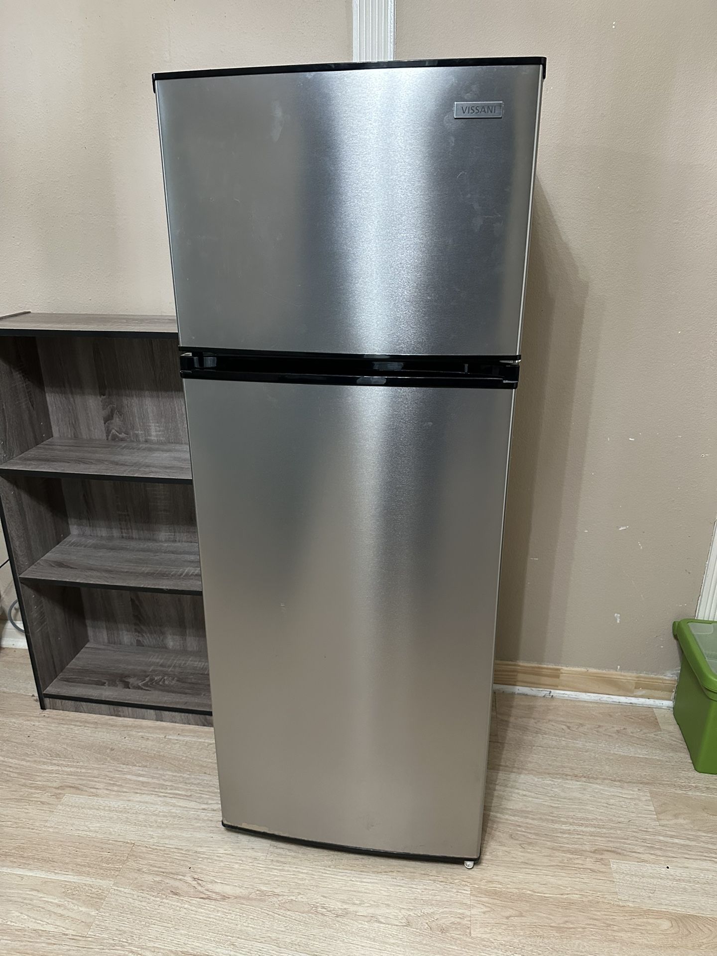 Vissani Fridge