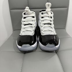 Air Jordan 11 “Concord” Size 7 