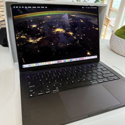 Used - MacBook Pro 14-inch Laptop - Apple M4 Pro chip Built for Apple Intelligence - 24GB Memory - 512GB SSD - Space Black