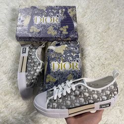 White Dior B23 - Size 10