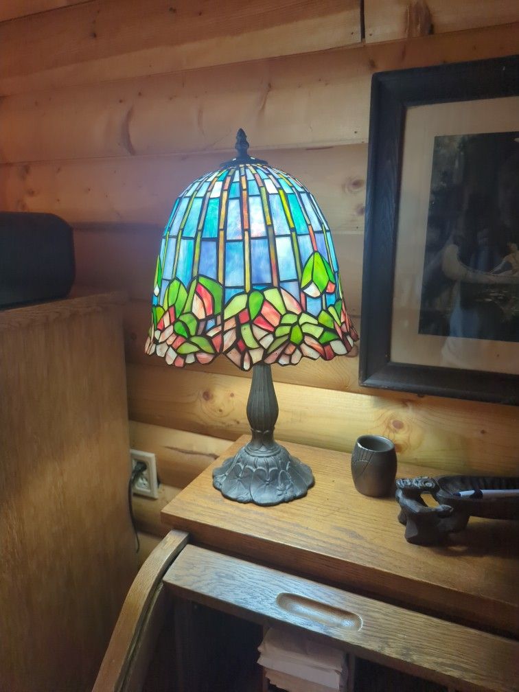 Vintage Tiffany Style Lamp