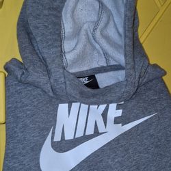 Boys Nike Hoody Size 8