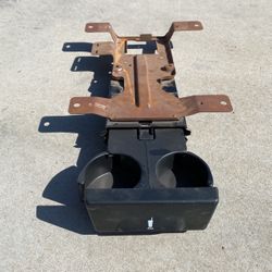2001 Dodge 2500 Club Cab Rear Drink Holder