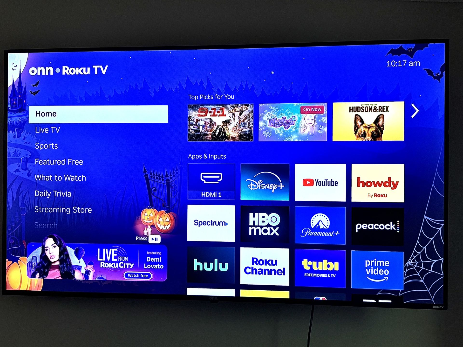 65” onn. Roku TV AND TV Mount!