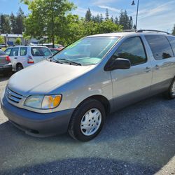 2003 Toyota Sienna