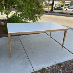 MCM Dining Table ( Can Deliver For $10 )