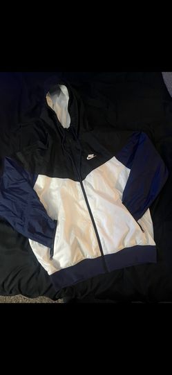 Men’s Small Windbreaker