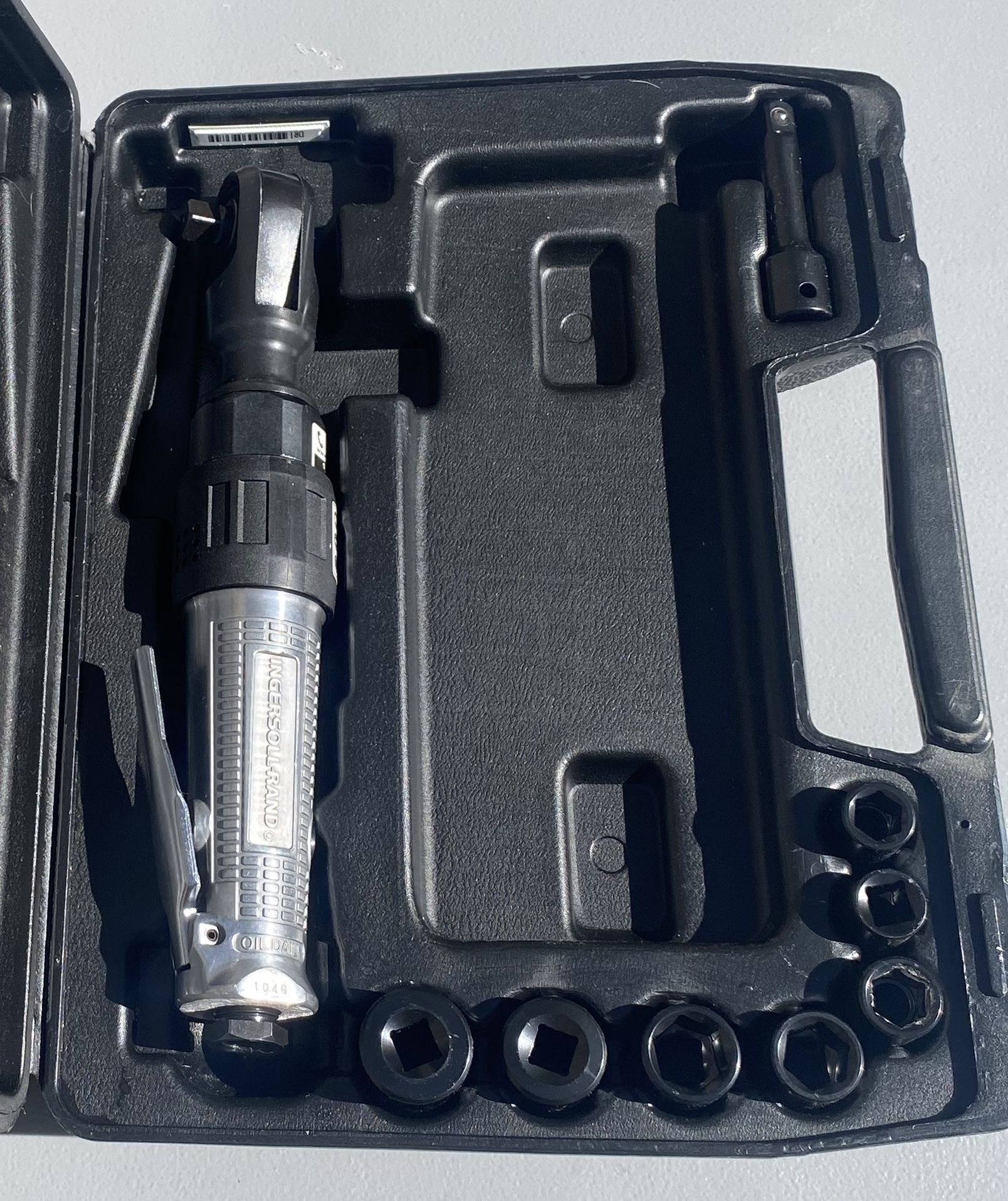 Ingersoll Rand 107XP Air Ratchet Wrench And Sockets