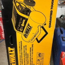 DeWalt Heavy-Duty 225PSI Max,  4.5 Gallon (17 L) Electric Wheeled Portable Compressor 