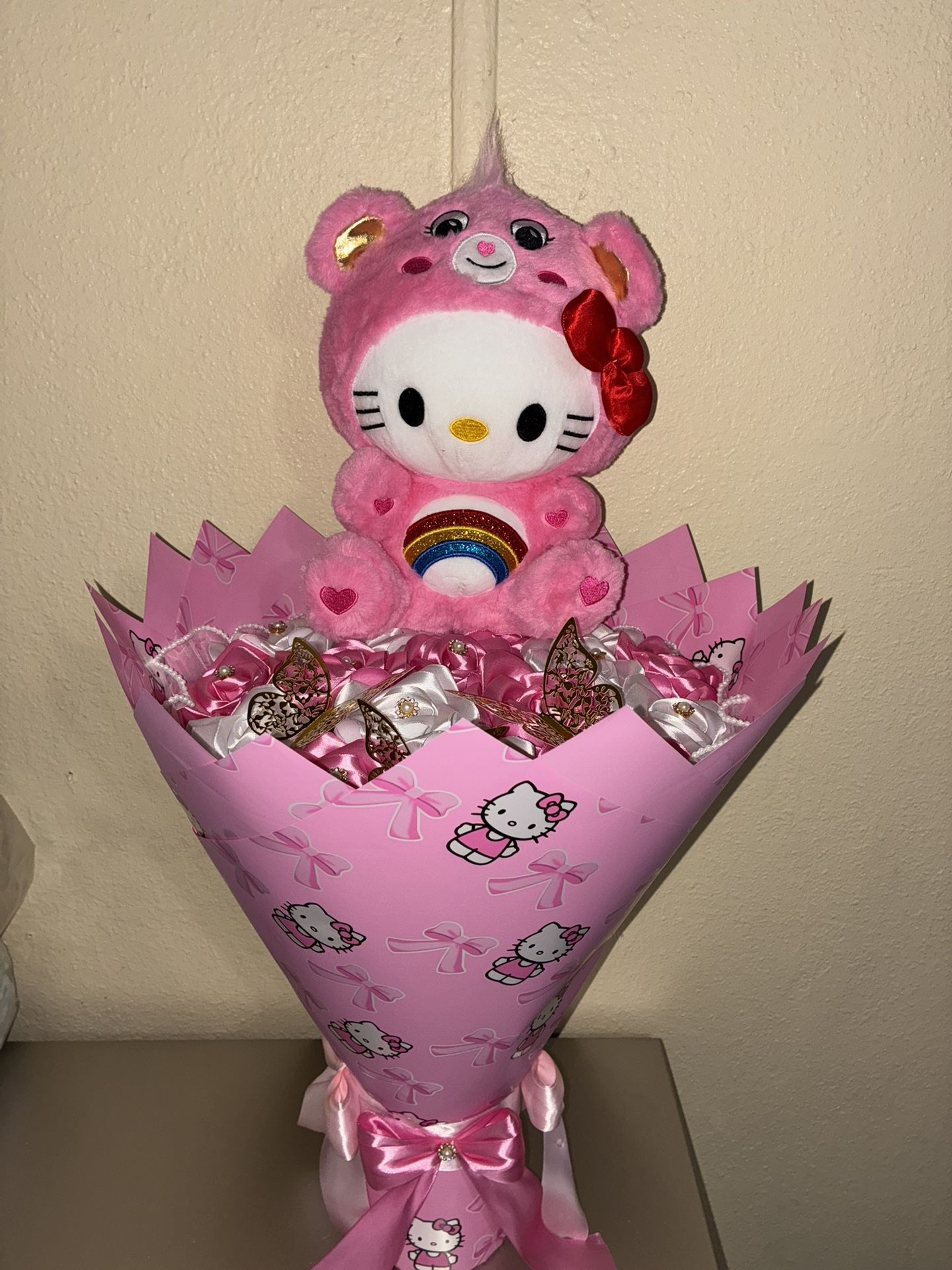 Hello Kitty Bouquet / Eternal Roses / Rosas Eternas
