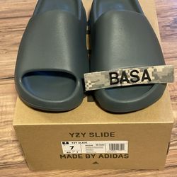 Yeezy Slide Slate Marine