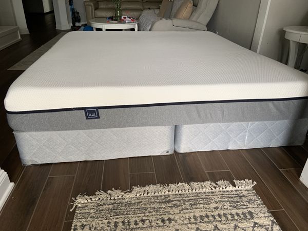 Lull Memory form king size mattress and box spring with