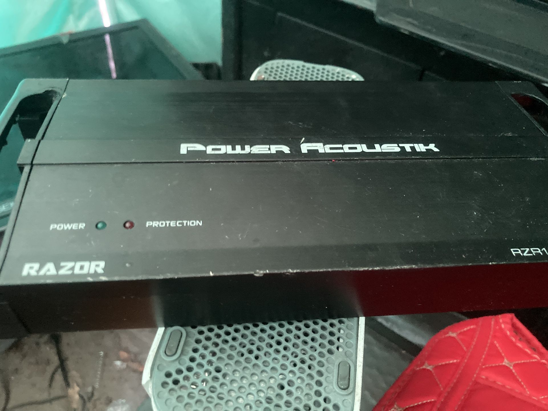 Power Acoustic 1200 W amp