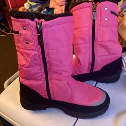 Size 3 Girl’s Snowboots