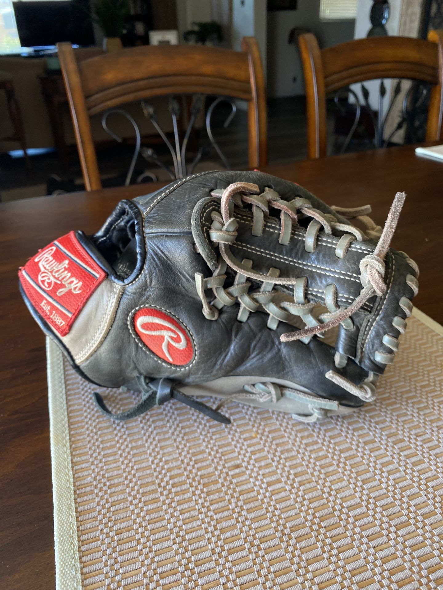 Rawlings Gamer Baseball Glove