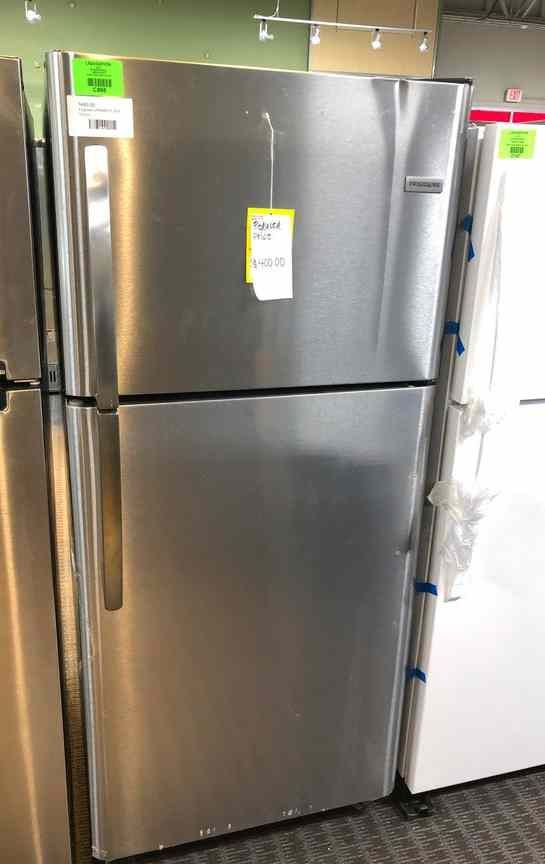 Brand New Frigidaire Top Freezer Refrigerator (Model:LFTR2021TF) WJ 0D