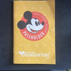 Disney Passholder Perks 2019 Booklet