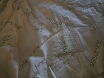 Queen waterproof mattress cover