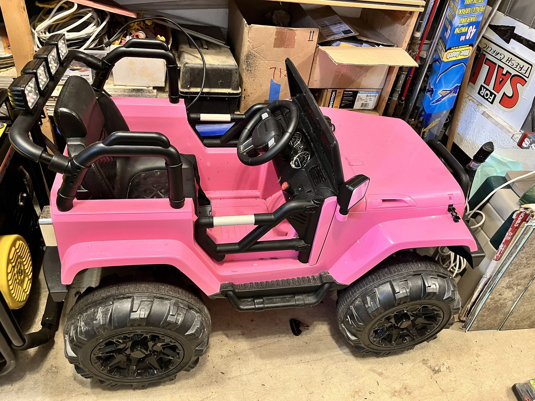 Pink motorized jeep discount