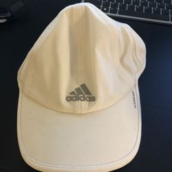 Nike Women’s Cap WHITE