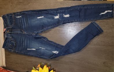 Size 7/28 Women's Wax Jeans