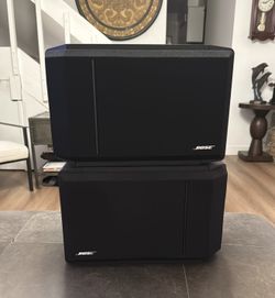 BOSE 301 Series IV  Direct/ Reflecting Speakers.