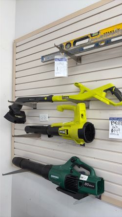 Ryobi blower + trimmers set batteries included