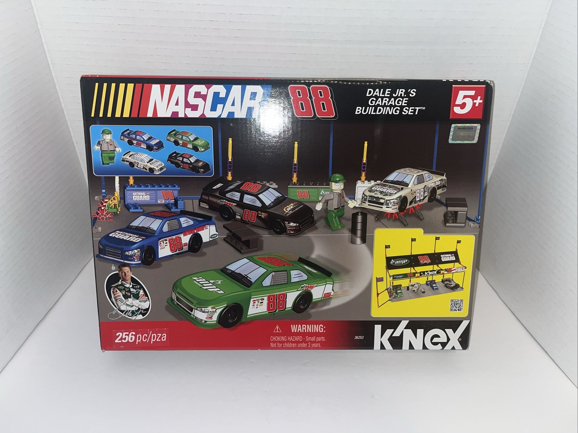 NASCAR K’Nex Dale Earnhardt Jr Garage Building Set