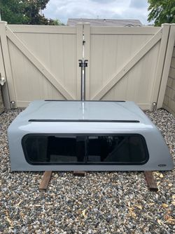 2019 Tacoma truck cap (shell)