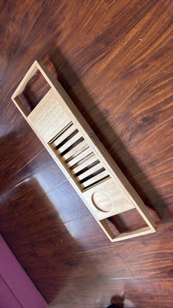 Bathtub tray