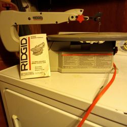 Rigid 16 inch scrollsaw