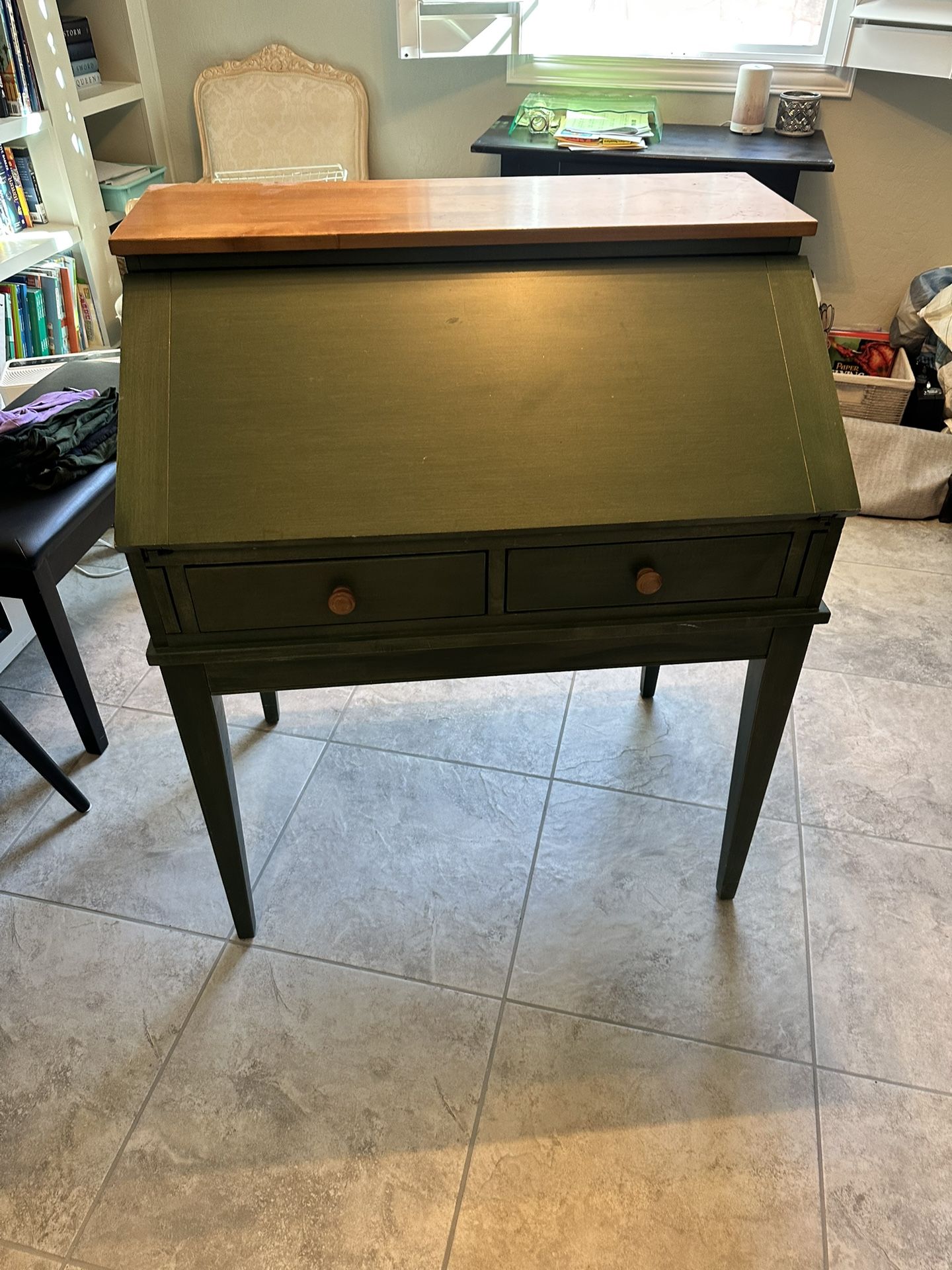 Ethan Allen Kids Desk