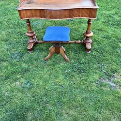 Desk With Stool💙💙💙💙