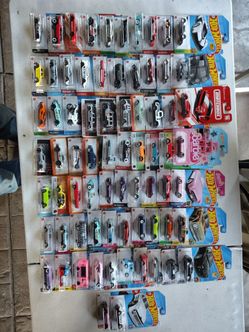 Hot Wheels Box Mix 72 Cars
