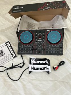 BRAND NEW! NUMARK PARTY MIX III W /BLUETOOTH!
