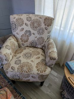 Arm chair