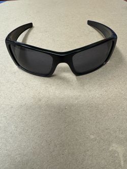 Oakley Fuel Cell OO9096-30 Matte Black Sunglasses – Excellent Condition! Authentic Oakley Fuel Cell – Sporty Performance Shades in Great Shape Up for 