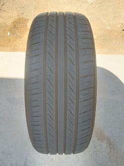 Size 215/55/17 Sentury Touring tire