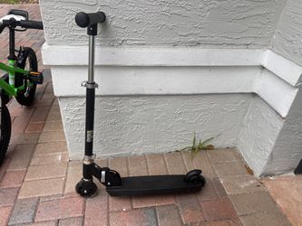 Jetson Jupiter Kids 2-Wheel Kick Scooter, Handlebar, Stem, Wheels & Deck, Adjustable Handlebar, Rear Brake, Easy-Folding