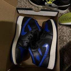 Jordan 1 Mid 5.5 Gs 