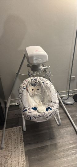 Fisherprice baby swing and Sit-Me-Up Floor Seat set
