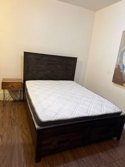 Dark Wood Queen Bed Frame with Mattress